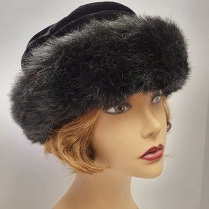 Street Smart by Betmar Black Velvet Faux Fur Hat Bucket Hat Satin Lined One Size